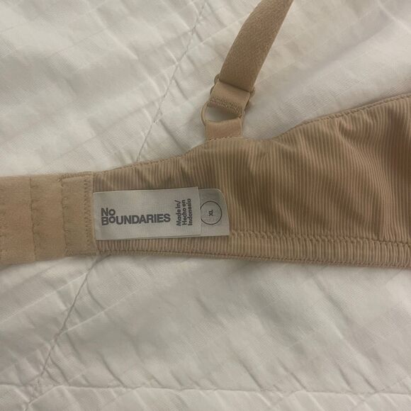 No Boundaries Women's Wireless Padded Tshirt Beige Bra Size XL - Picture 3 of 4